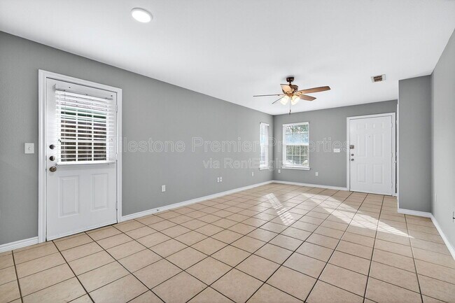 Photo - 1021 Rice St