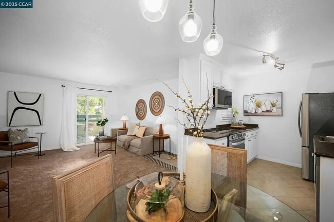 Building Photo - 1505 Kirker Pass Rd Unit 240