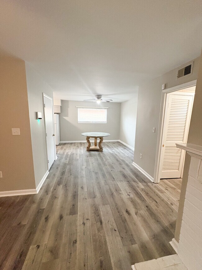 1100 Skyland Dr