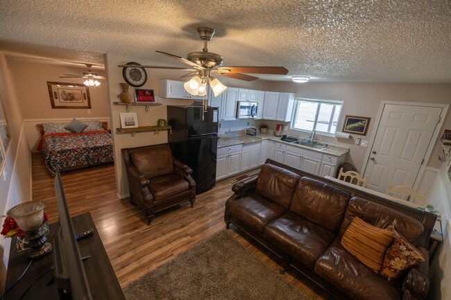 Photo - 26986 E Florence-Kelvin Hwy Unit B