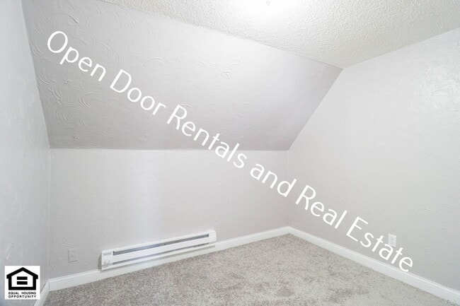 Photo - 109 S State St Unit 6