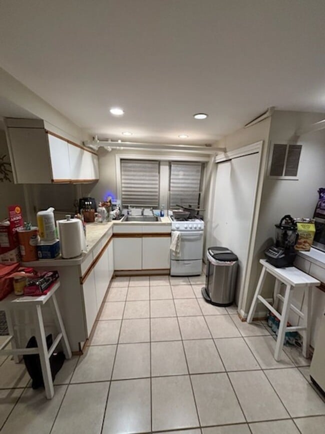 Photo - 1935 38th St NW Unit 1935 38th St NW #BASEMENT
