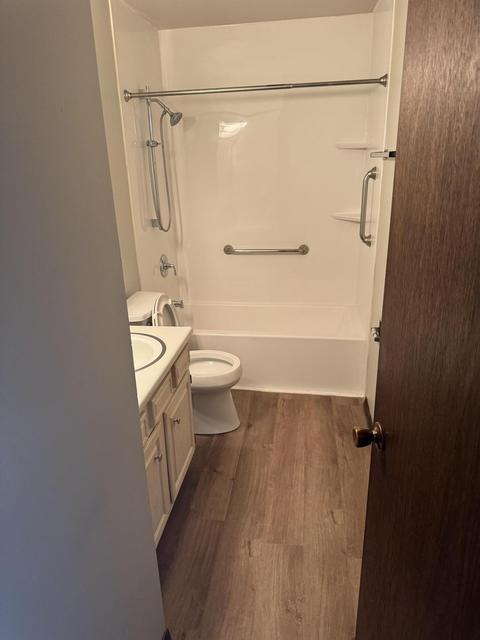 Photo - N115W17103 Armada Dr