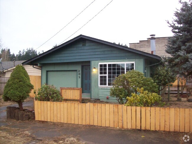 Building Photo - STATUS: PENDING APPLICATION-  R173 $1250 Rental