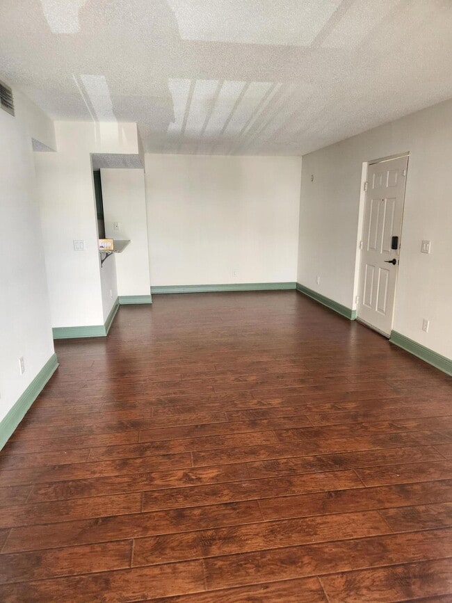 Photo - 963 Sonesta Ave NE Unit 206