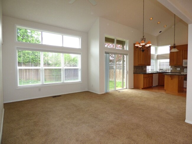 Photo - 3 Bed 2 bath home in North Salem!