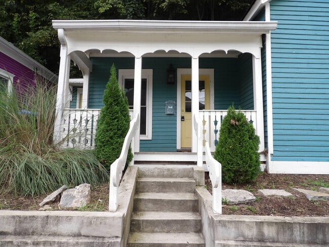 611 Taylor Ave