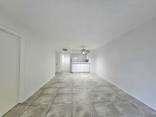 8000 S Colony Cir