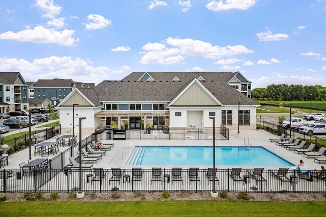 Elwood Apartment Homes
