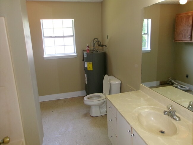 Photo - 1059 Fair St