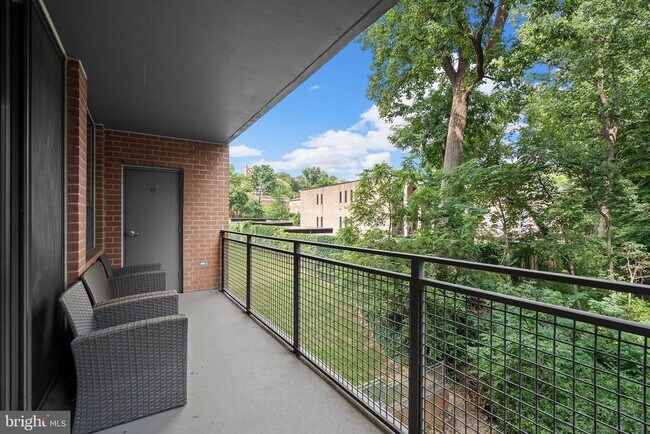 Photo - 3883 Connecticut Ave NW Unit 213