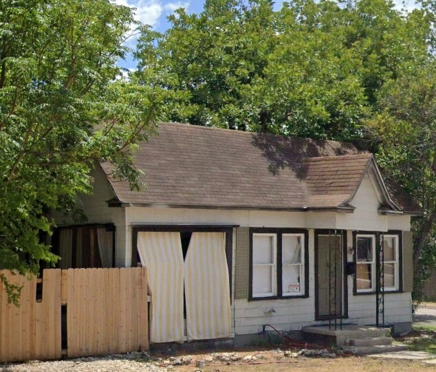 1144 W Mulberry Ave