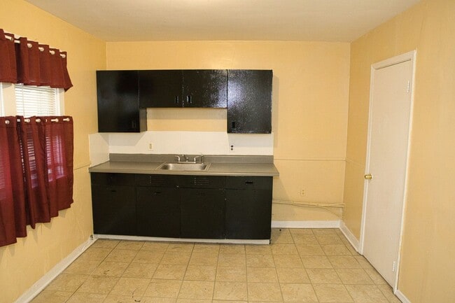 Photo - 865-869 Clifford Unidad 3 Bed Up