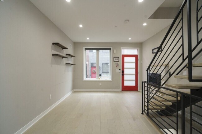 Sala de estar/comedor - 1449 N Myrtlewood St