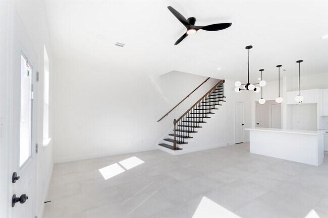 Photo - 4008 Bennington St