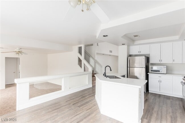 Photo - 1440 Silver Point Ave