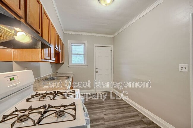 Photo - 2525 Boarman Ave
