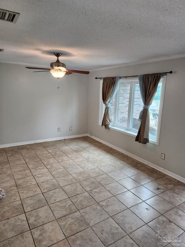 Photo - 7970 La Nain Dr