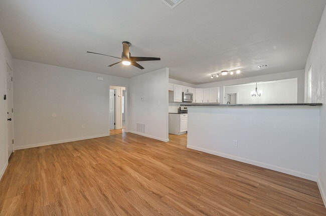 Photo - 3732 NW 26th St