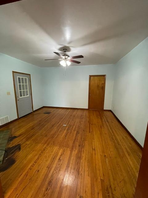 Photo - 427 Walnut St