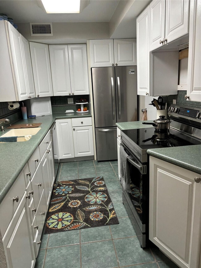 Photo - 900 River Reach Dr Unit 216