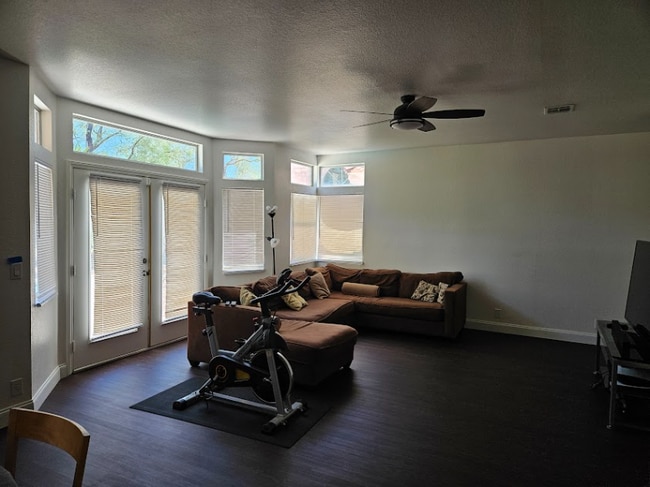 Photo - 2648 N Ontario Dr