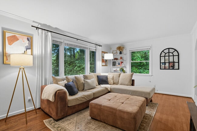 Photo - 1946 Terry Mill Rd SE