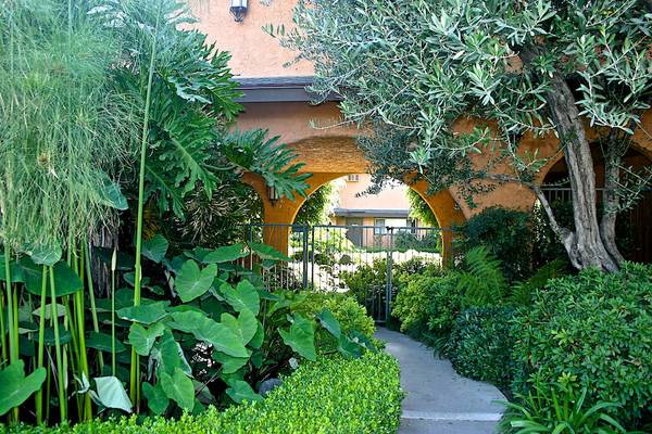 Photo - Villas Las Flores Apartments