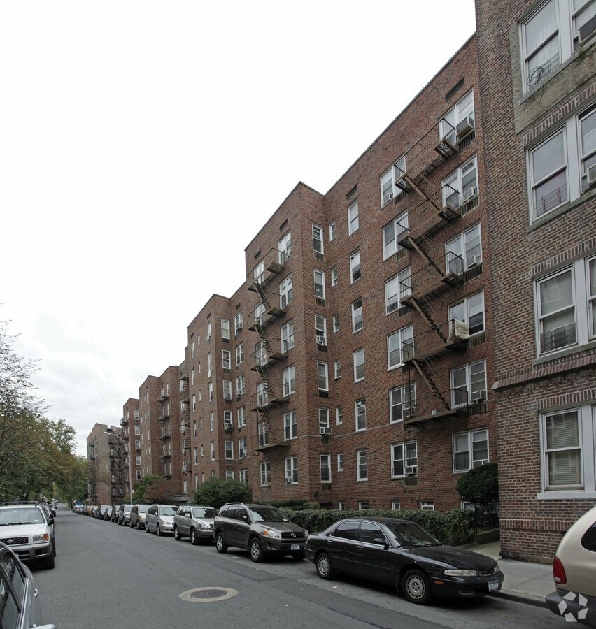 140 - 160 Beech Ave - 140-60 Beech Ave Apartments