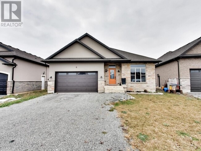 Photo - 6 Renfield St