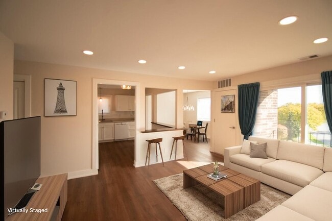 Photo - 14949 Lake View Dr Unidad 306