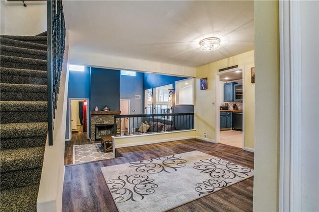 Photo - Beautifully Crafted 2/2.5/2 Town Home in Euless!