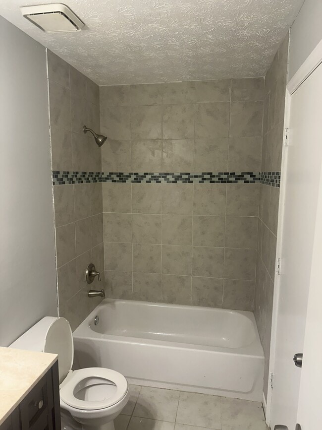 Photo - 8406 Red Cedar Way