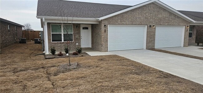 Photo - 521 NW 68th Ave