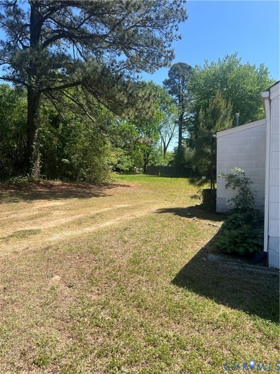 Photo - 2107 Johnson St