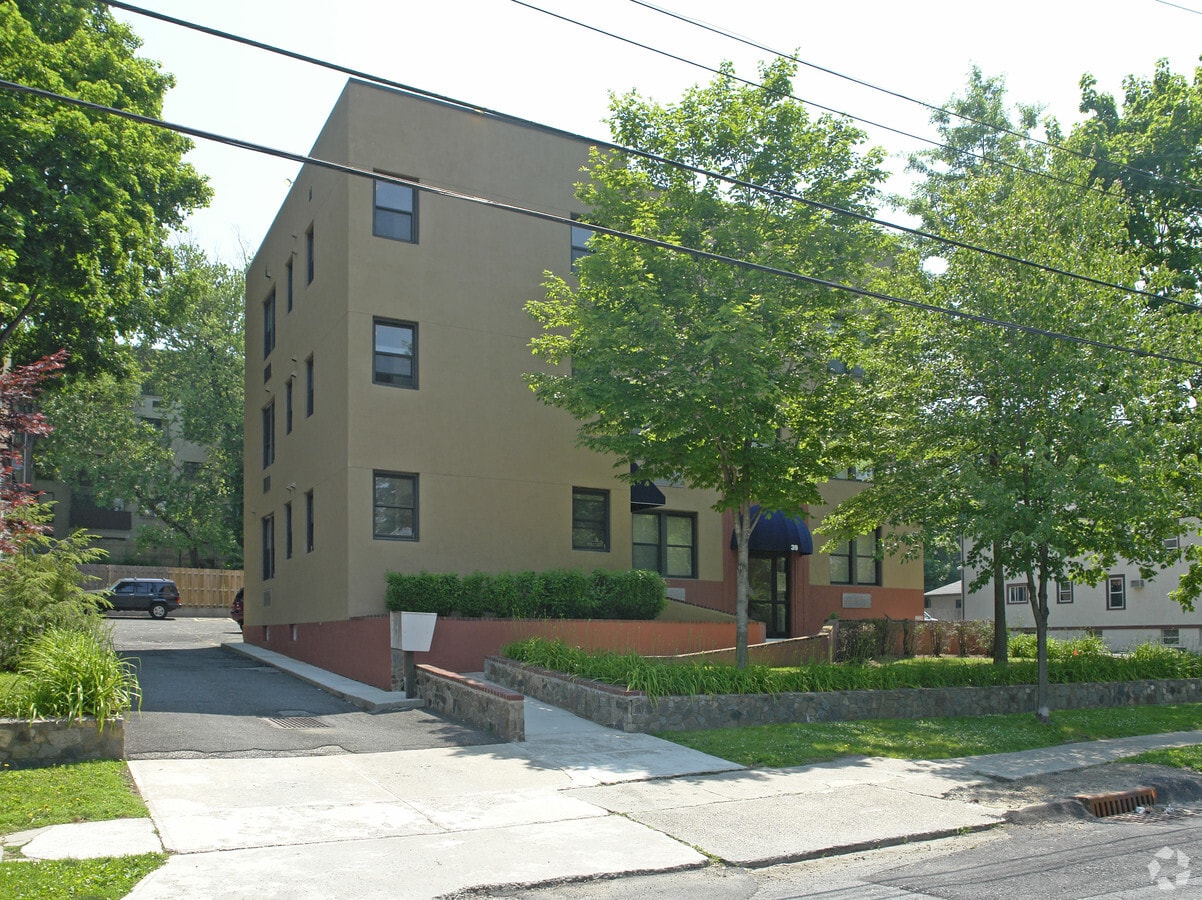 Photo - 39 Longview Ave Apartamentos