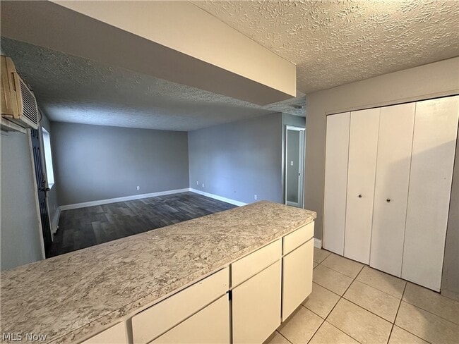 Photo - 480 Massillon Rd