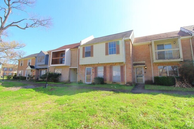 Building Photo - 3206 Briar Ct Rental