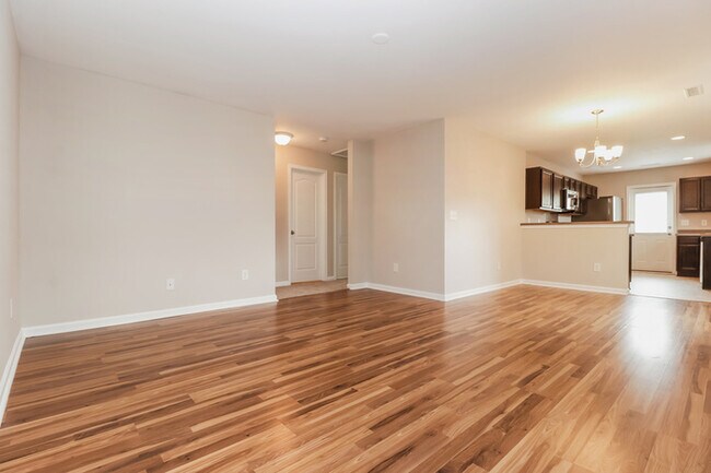 Photo - 154 Tyger St