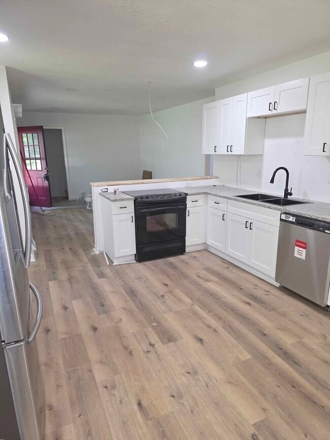 Photo - 11208 Applewood Dr