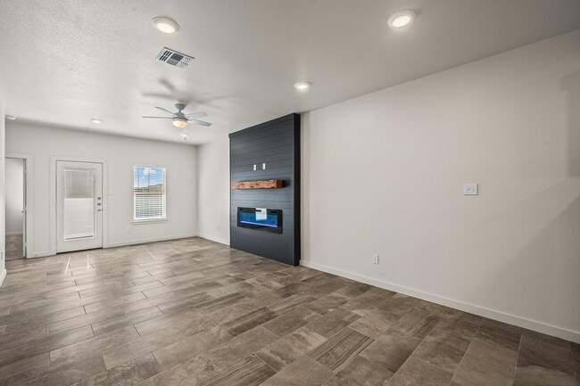 Photo - 1115 N 7th St
