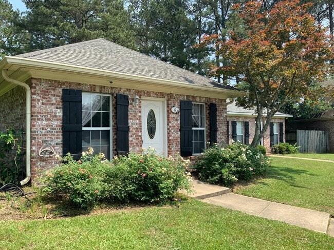 29 Hillcrest Dr