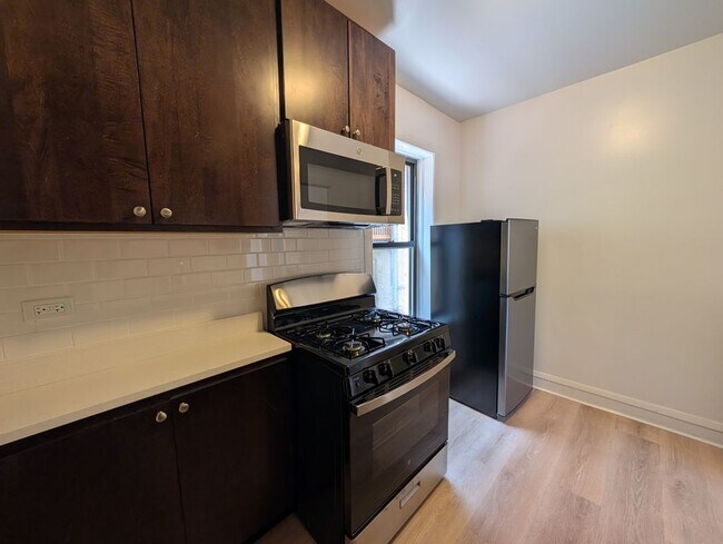 Photo - 2706 N Spaulding Ave Unit 1GG