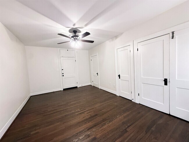 Photo - 1136 Berthea St Unit 15