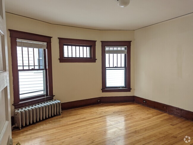 Building Photo - 19 S Willard St Unit 10 Rental