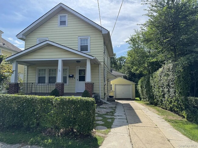 22 Irma Ave