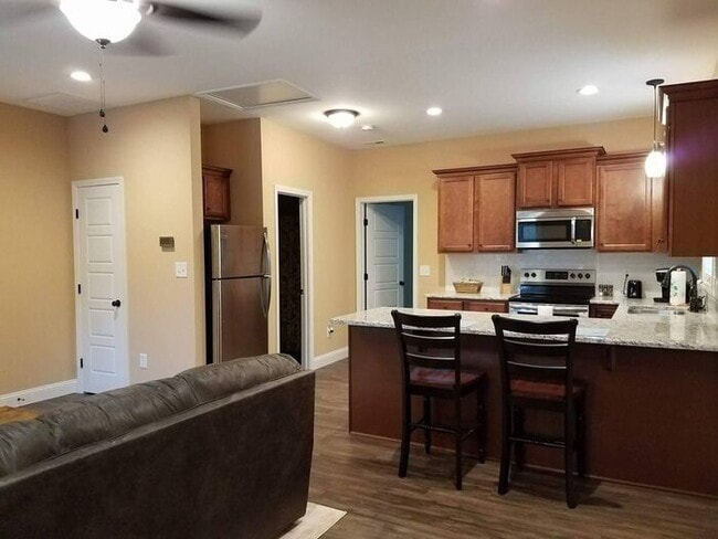 Photo - 104 Keylock Farm Rd