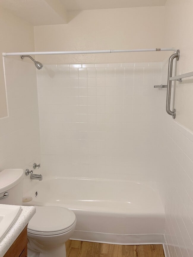 Photo - 1375 Everett Ct Unit 205
