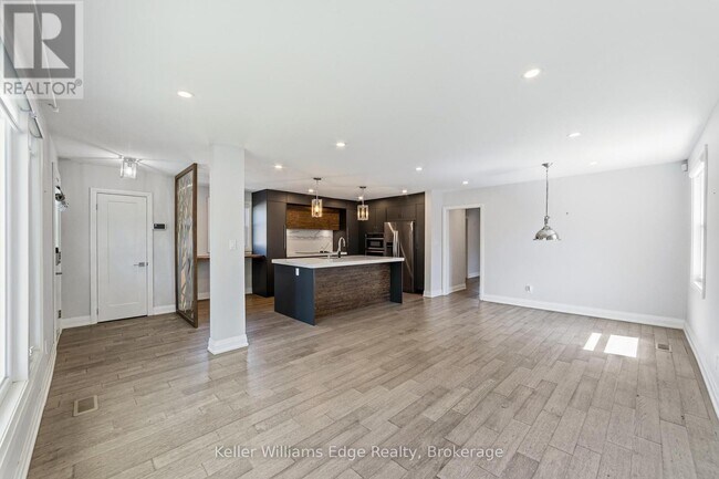 Photo - 2300 Wagner Crescent