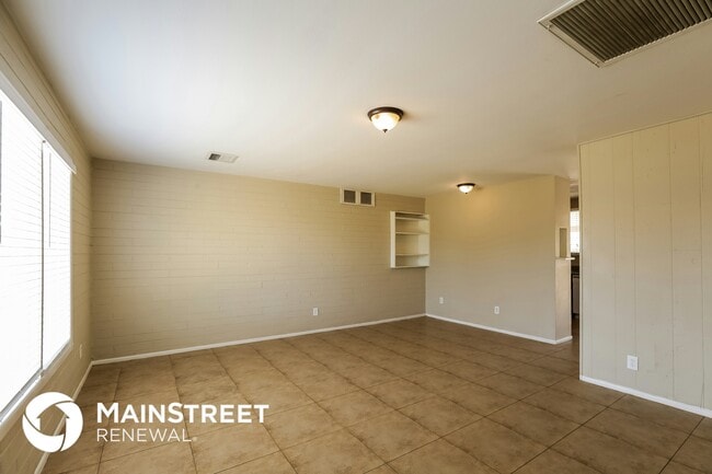 Photo - 3133 W Marshall Ave